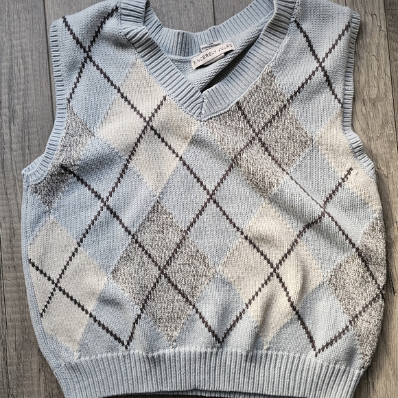 2 Pairs of Girl's Vests - Picture 2 of 9